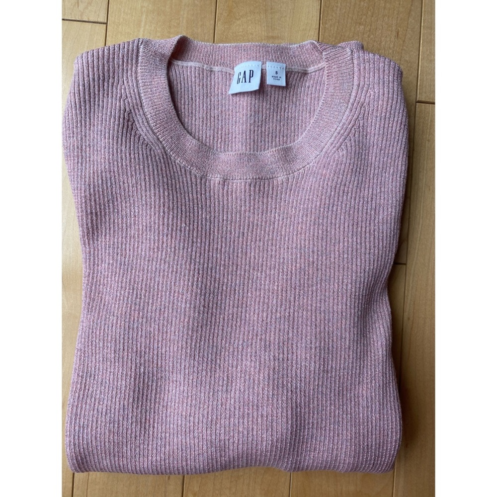 NWOT GAP Pink Shimmer Long Sleeve Sweater (S)